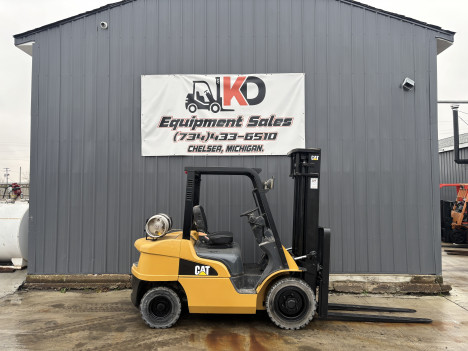 2004 CAT P6000 Mast Forklift #5499