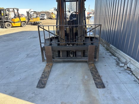  CAT DP45K Mast Forklift #5501