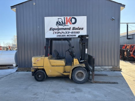 cat-dp45k-mast-forklift #5501