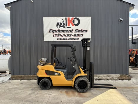 2010-cat-2p6000-mast-forklift #5628