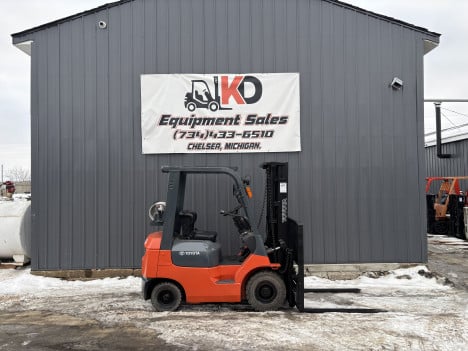 toyota-7fgu15-mast-forklift #5821
