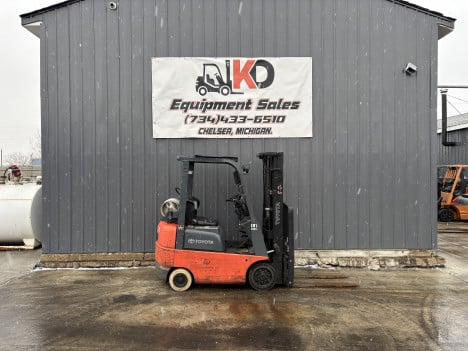 toyota-7fgcu15-mast-forklift #5887