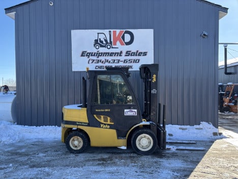 yale-gdp080vxncge098-mast-forklift #5917