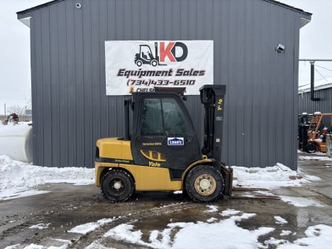 yale-gdp080vxncge098-mast-forklift #5922