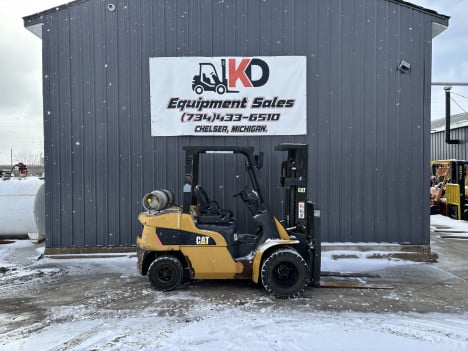 cat-2p6000-mast-forklift #5984