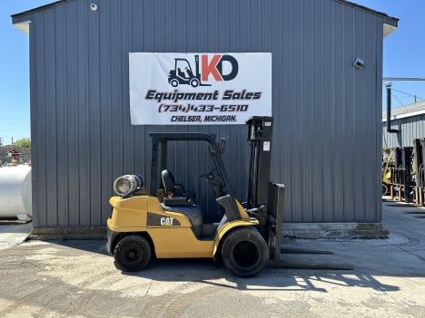 cat-2p6000-mast-forklift #6085