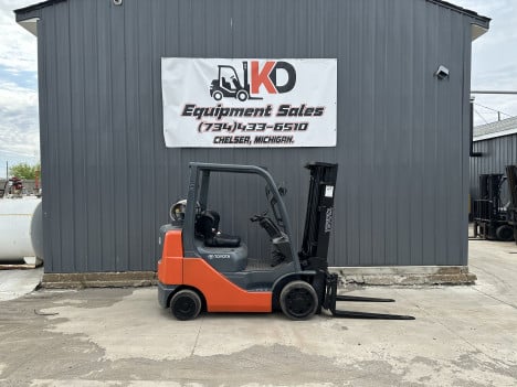 toyota-8fgcu25-mast-forklift #6239
