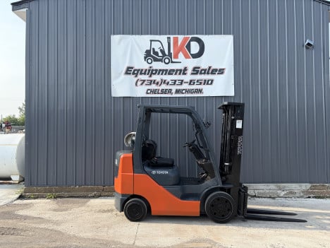 toyota-8fgcu25-mast-forklift #6243