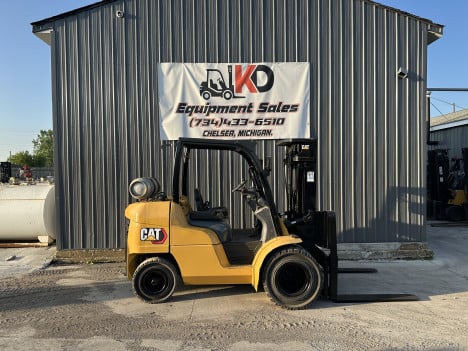  CAT P8000 Mast Forklift #6293