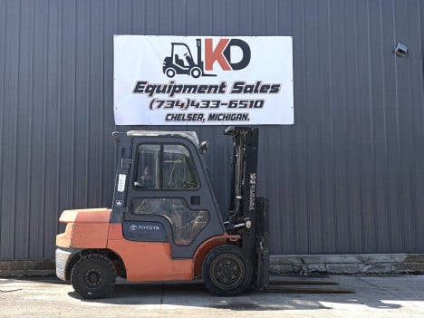 toyota-7fgu30-mast-forklift #6317