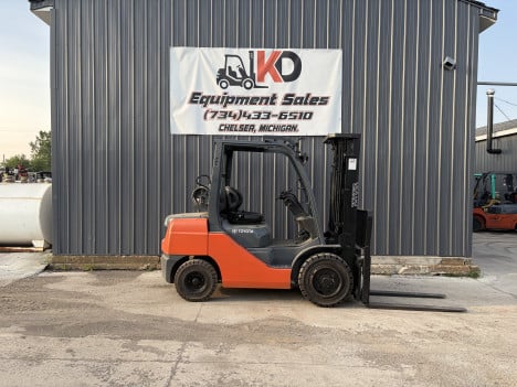 toyota-8fgu30-mast-forklift #6416