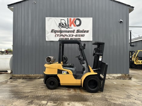 2015 CAT GP30N Mast Forklift #6461