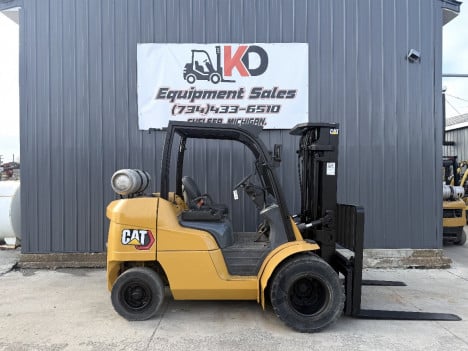  CAT P8000 Mast Forklift #6591