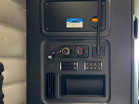 https://pub.imanpro.net/lawrence/photo/1508/TH_20.jpg?20260814160153