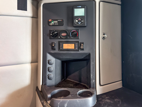 https://pub.imanpro.net/lawrence/photo/1512/TH_20.jpg?20260818110622