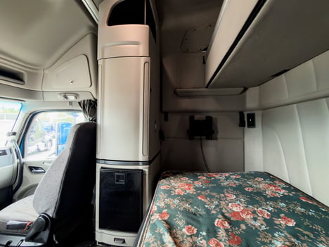 https://pub.imanpro.net/lawrence/photo/1529/TH_18.jpg?20260903082348
