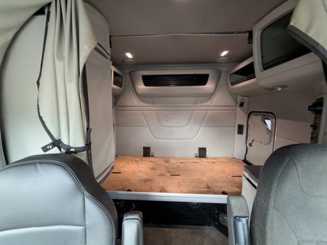 https://pub.imanpro.net/lawrence/photo/1541/TH_17.jpg?20260917151051