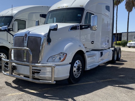 2019-kenworth-t680-tandem-axle-sleeper #1095