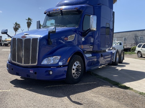 2019 PETERBILT 579 Tandem Axle Sleeper