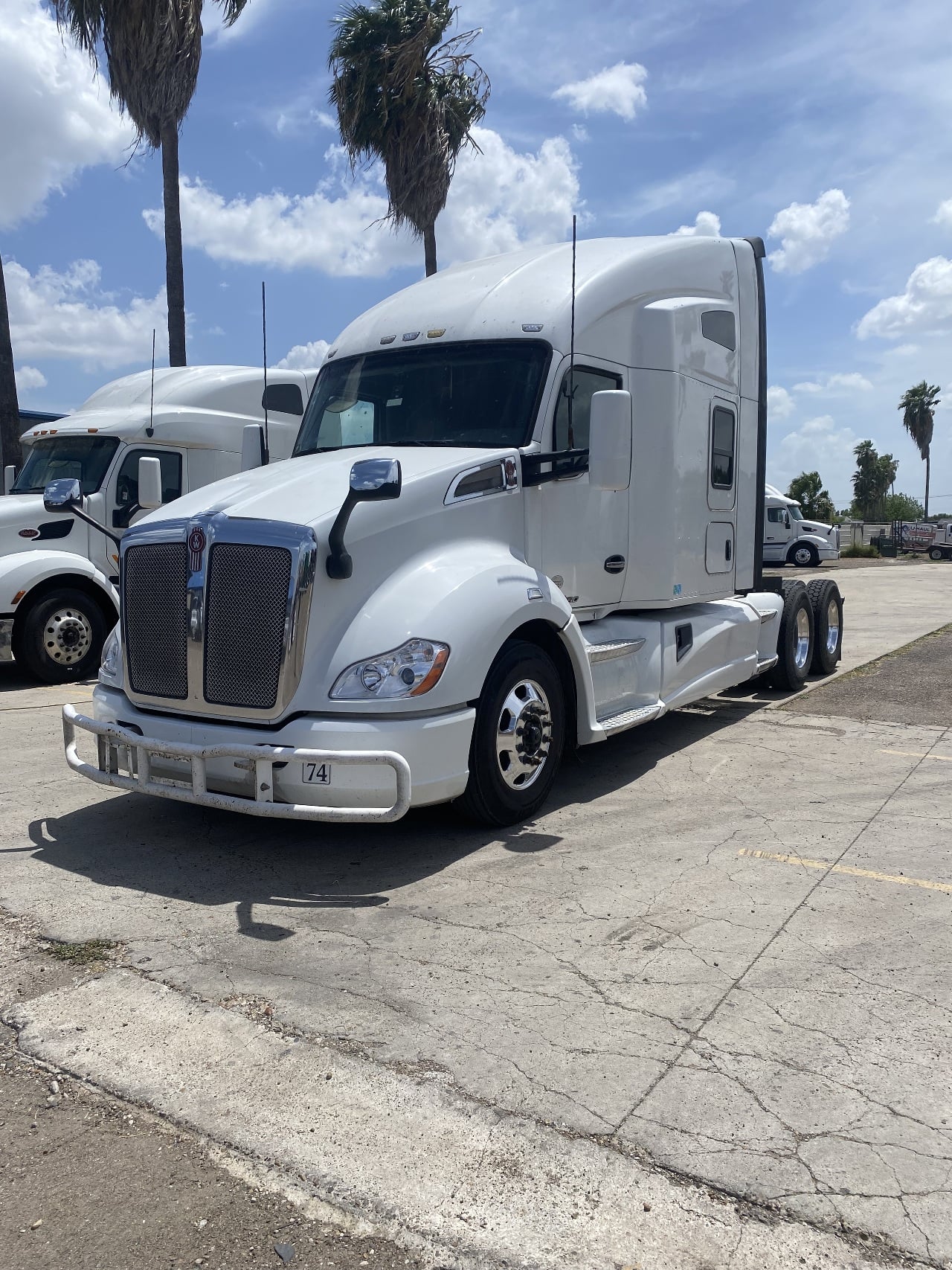 2020 KENWORTH T680 Sleeper #4126 2020 KENWORTH T680 Sleeper #4126