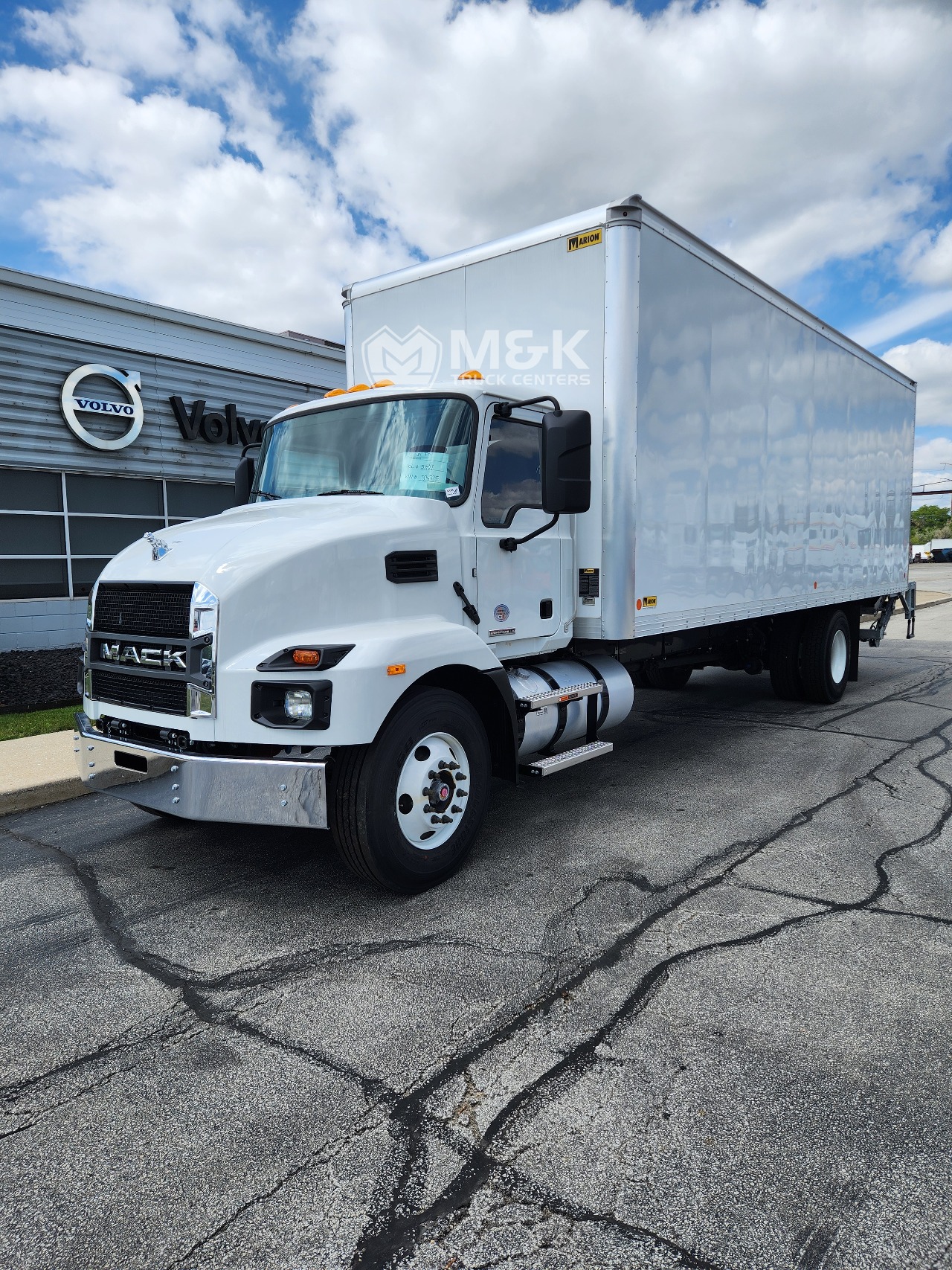 Mack Trucks 2024 Mack Trucks Adds 12 New EV Certified Dealer Locations