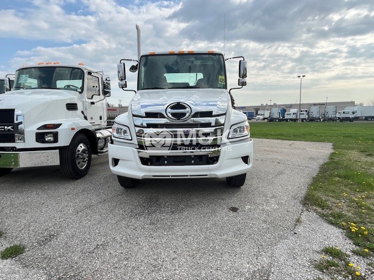 2025 HINO XL8 TRACTOR DAYCAB FOR SALE #314262