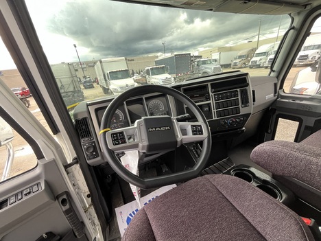 https://pub.imanpro.net/mktruck/photo/317372/TH_7.jpg?20260618131426