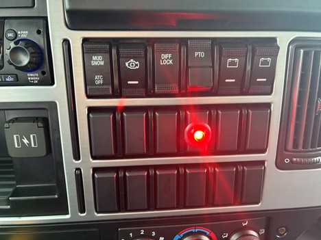 https://pub.imanpro.net/mktruck/photo/318366/TH_27.jpg?20260204150255
