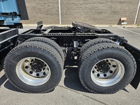 https://pub.imanpro.net/mktruck/photo/318482/TH_8.jpg?20250514210231
