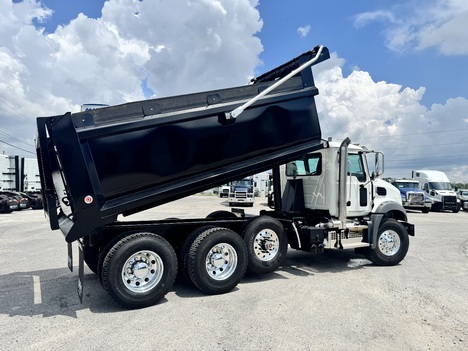 https://pub.imanpro.net/mktruck/photo/319510/TH_12.jpg?20260717183401