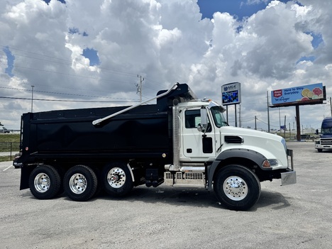 https://pub.imanpro.net/mktruck/photo/319510/TH_14.jpg?20260717183401