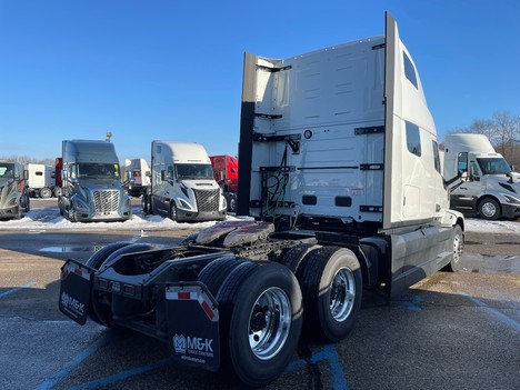 https://pub.imanpro.net/mktruck/photo/319788/TH_3.jpg?20251217201642