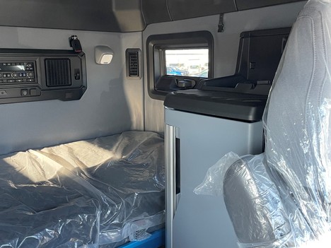 https://pub.imanpro.net/mktruck/photo/319788/TH_7.jpg?20251217201642