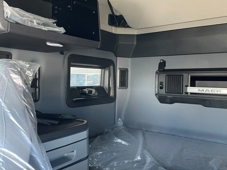 https://pub.imanpro.net/mktruck/photo/319792/TH_5.jpg?20251217201818