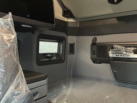 https://pub.imanpro.net/mktruck/photo/319797/TH_5.jpg?20260110231741