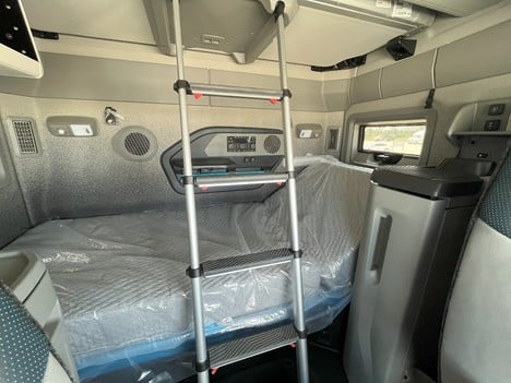 https://pub.imanpro.net/mktruck/photo/320228/TH_16.jpg?20250929175929