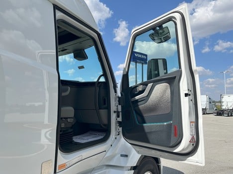 https://pub.imanpro.net/mktruck/photo/320228/TH_19.jpg?20250929175929