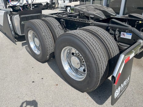 https://pub.imanpro.net/mktruck/photo/320228/TH_7.jpg?20250929175929