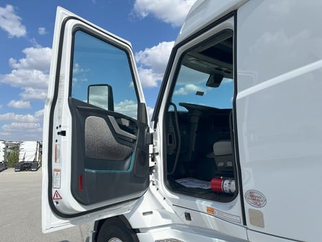 https://pub.imanpro.net/mktruck/photo/320228/TH_9.jpg?20250929175929