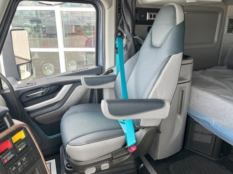 https://pub.imanpro.net/mktruck/photo/320236/TH_13.jpg?20250908170346