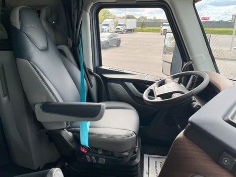 https://pub.imanpro.net/mktruck/photo/320236/TH_14.jpg?20250908170346