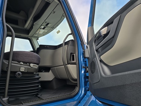https://pub.imanpro.net/mktruck/photo/320276/TH_8.jpg?20250922125808