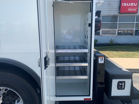 https://pub.imanpro.net/mktruck/photo/320301/TH_11.jpg?20250911140853