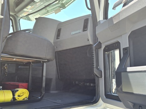 https://pub.imanpro.net/mktruck/photo/320428/TH_16.jpg?20260629185020
