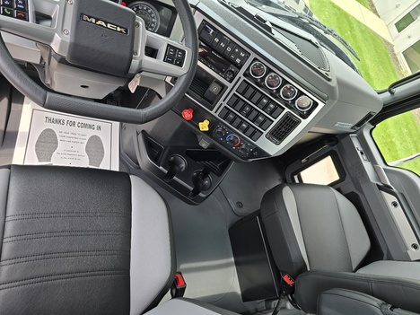 https://pub.imanpro.net/mktruck/photo/320446/TH_10.jpg?20251118205757