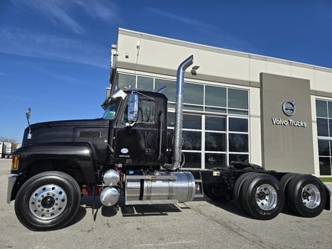 https://pub.imanpro.net/mktruck/photo/320446/TH_7.jpg?20251118205757