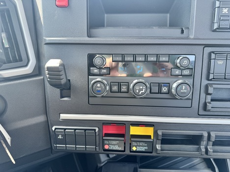 https://pub.imanpro.net/mktruck/photo/321085/TH_16.jpg?20260108210136