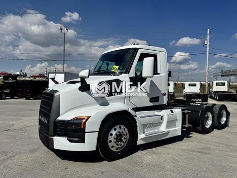 https://pub.imanpro.net/mktruck/photo/321085/TH_5.jpg?20260108210136