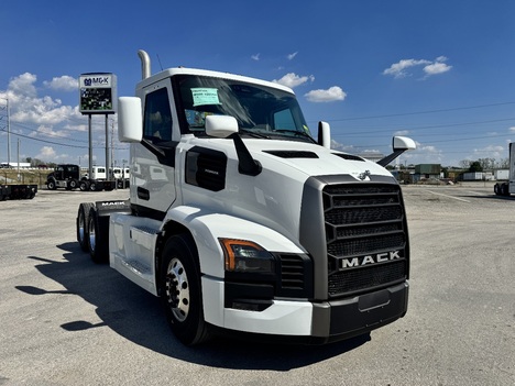 https://pub.imanpro.net/mktruck/photo/321085/TH_7.jpg?20260108210136