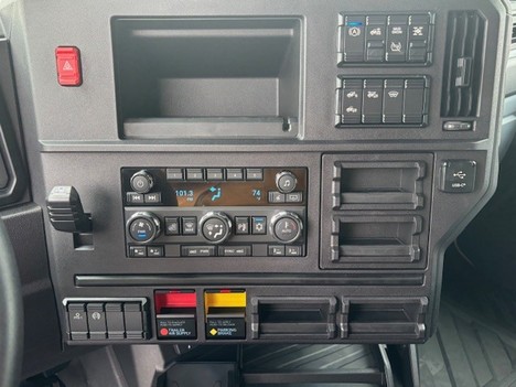https://pub.imanpro.net/mktruck/photo/321642/TH_7.jpg?20251103173005